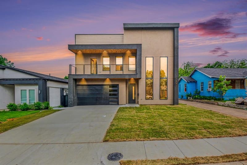 1442 Stella Avenue, Dallas TX 75216