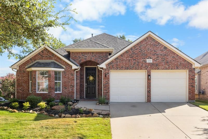 8200 Watson Road, Lantana TX 76226 - Photo 2