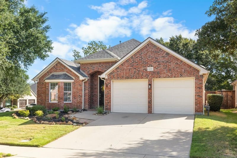 8200 Watson Road, Lantana TX 76226 - Photo 3