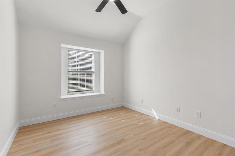 8200 Watson Road, Lantana TX 76226 - Photo 28