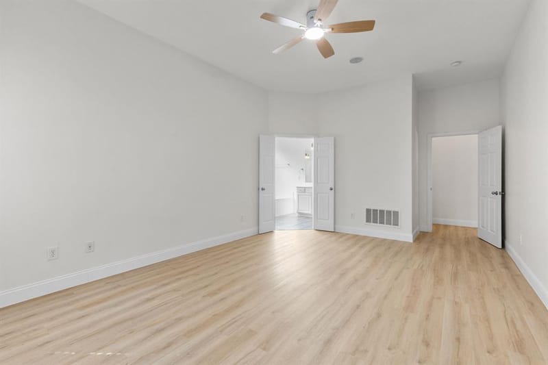 8200 Watson Road, Lantana TX 76226 - Photo 21