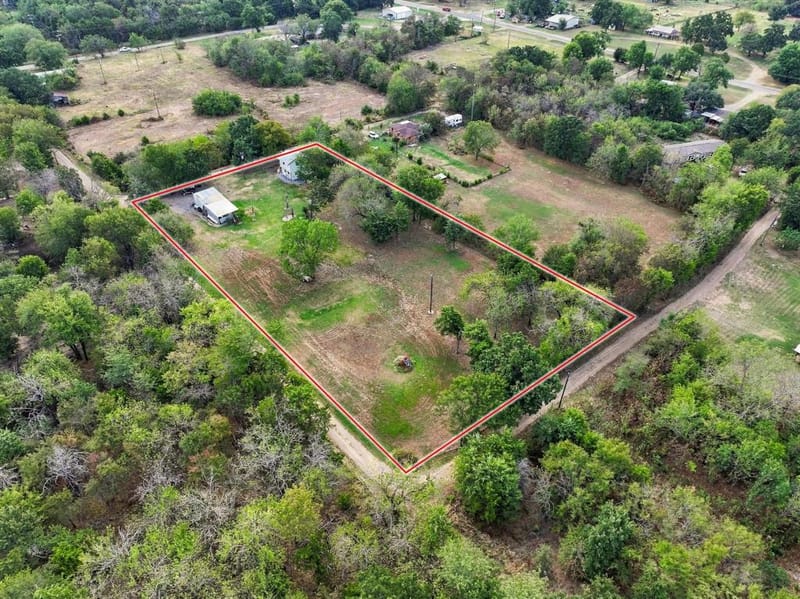 351 County Road 2274, Telephone TX 75488 - Photo 36