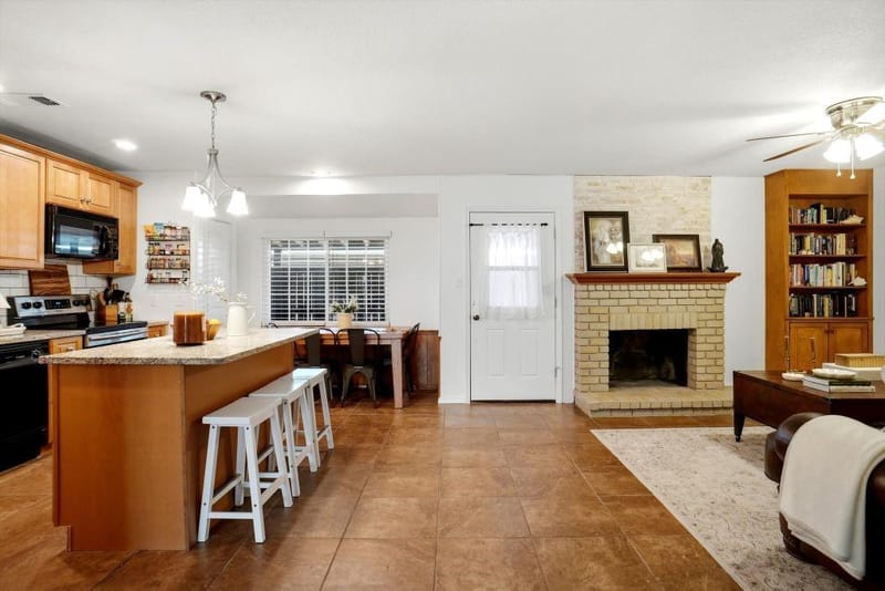 5006 Lake Shore Drive, Waco TX 76710 - Photo 8