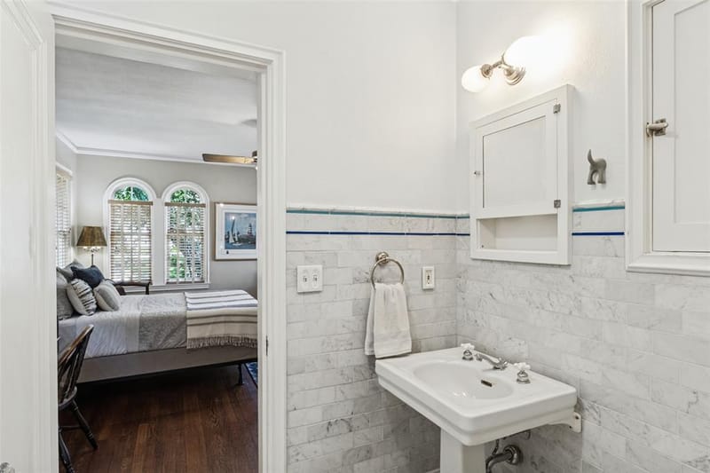 6936 Lakeshore Drive, Dallas TX 75214 - Photo 18