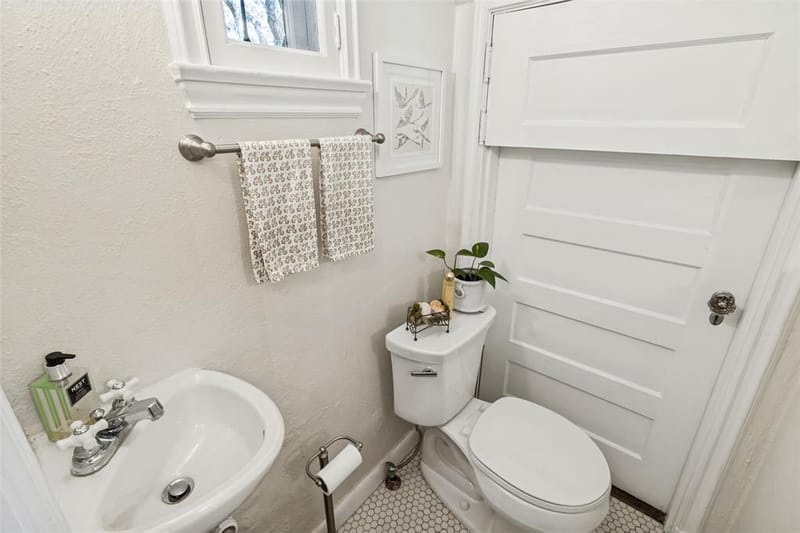 6936 Lakeshore Drive, Dallas TX 75214 - Photo 21