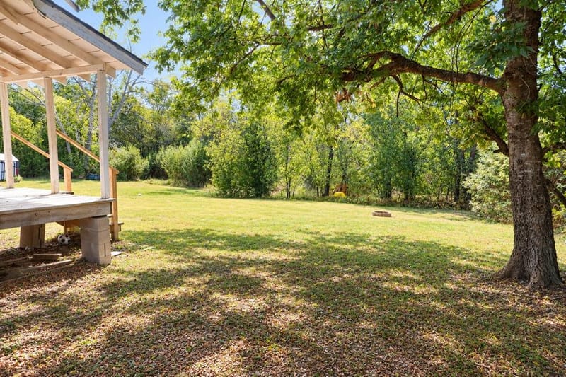 412 Dalton Street, Hillsboro TX 76645 - Photo 10