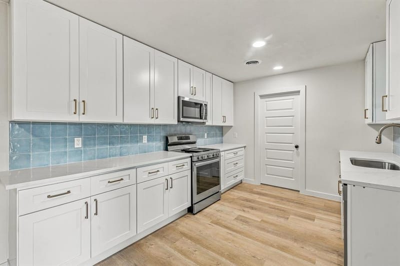 13706 Janwood Lane, Farmers Branch TX 75234 - Photo 11