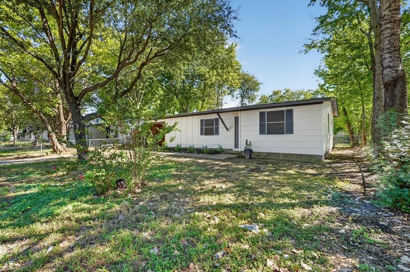 1018 Jardin Drive, Mesquite TX 75149 - Photo 3