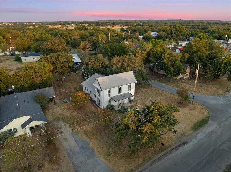 202 N Kickapoo Street, Lipan TX 76462 - Photo 33
