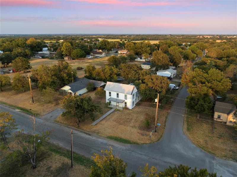 202 N Kickapoo Street, Lipan TX 76462 - Photo 31