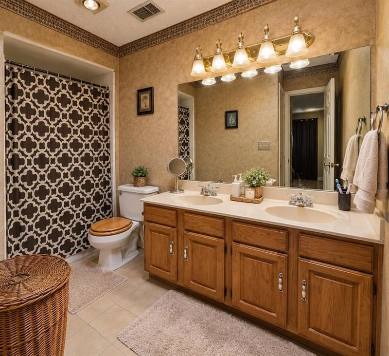 2023 Lorient Drive, Carrollton TX 75007 - Photo 7