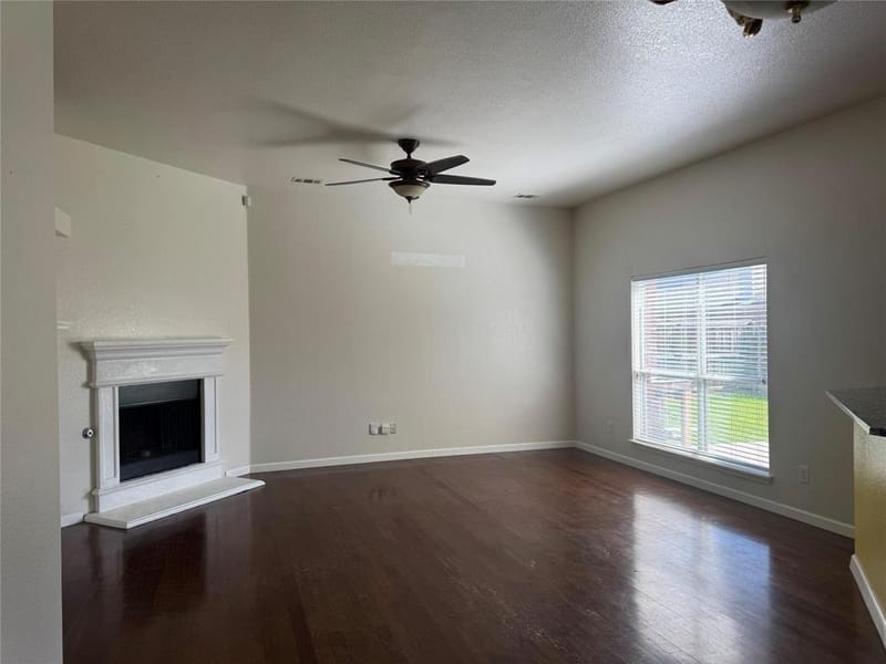 6711 Kinross Drive, Arlington TX 76002 - Photo 5