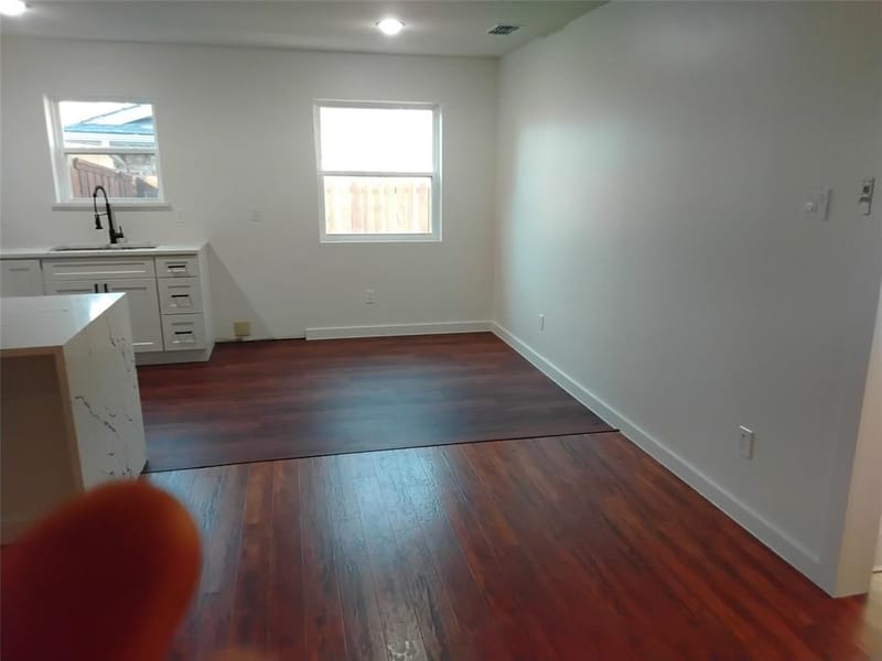 719 Kelso Drive, Dallas TX 75211 - Photo 9