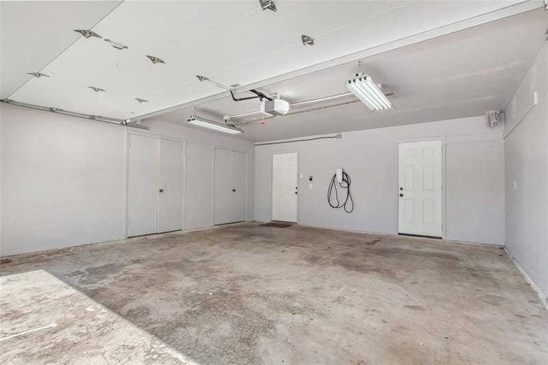 2925 Country Place Circle, Carrollton TX 75006 - Photo 33
