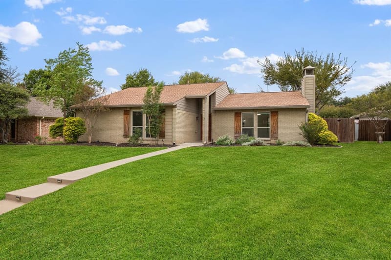 4541 Hartford Drive, Plano TX 75093 - Photo 2
