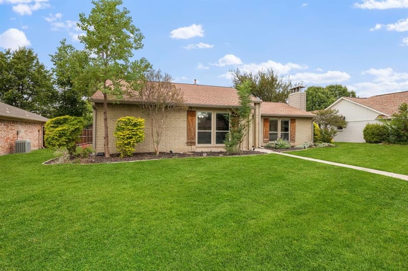 4541 Hartford Drive, Plano TX 75093 - Photo 3
