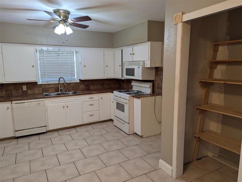 111 Murchison Street, Farmersville TX 75442 - Photo 9