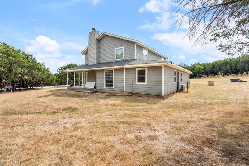 4600 Hunters Glen Court, Granbury TX 76048 - Photo 3
