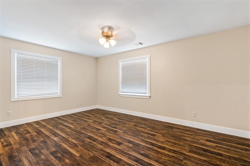 4600 Hunters Glen Court, Granbury TX 76048 - Photo 14