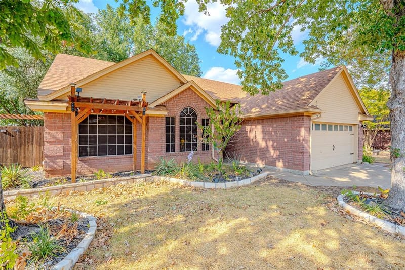 1522 Hayloft Lane, Granbury TX 76048