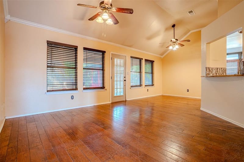 1522 Hayloft Lane, Granbury TX 76048 - Photo 9