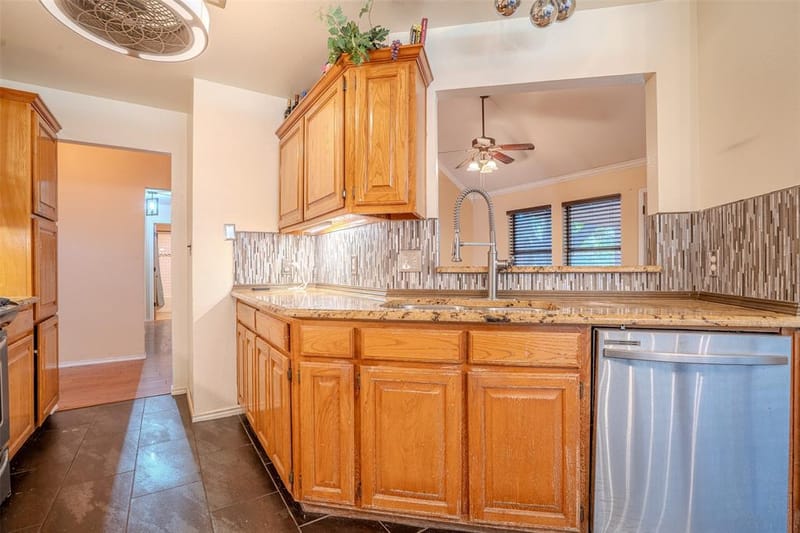 1522 Hayloft Lane, Granbury TX 76048 - Photo 14