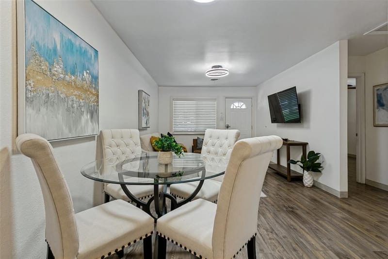 403 E Franklin Street, Grapevine TX 76051 - Photo 10