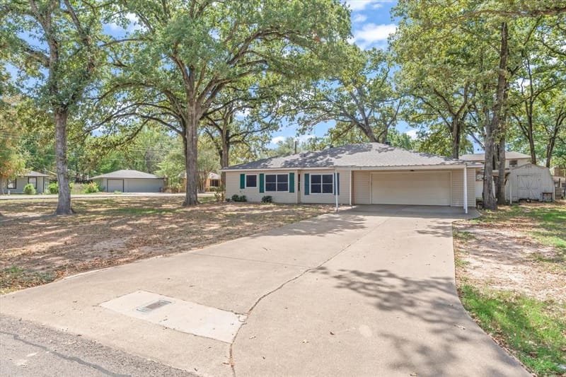 103 Harbor Haven Street, Gun Barrel City TX 75156 - Photo 3