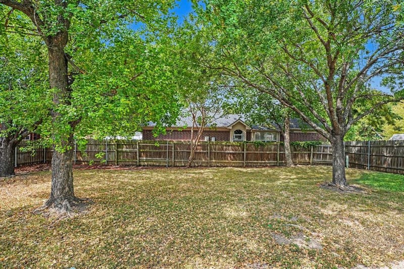5612 Greenwich Drive, Arlington TX 76018 - Photo 18