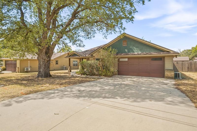 632 N Park Street, Dublin TX 76446 - Photo 2