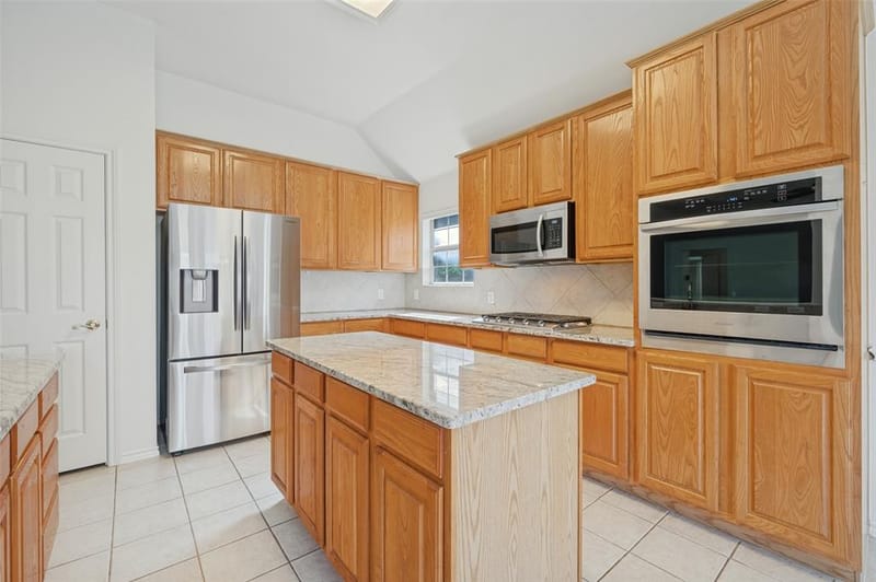 8804 Aviary Drive, McKinney TX 75072 - Photo 9