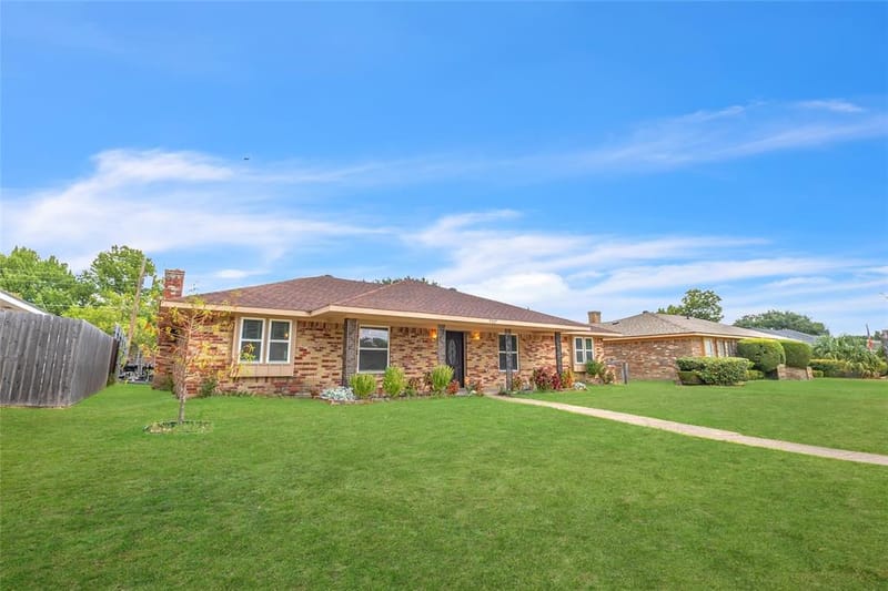 7117 Rolling Fork Drive, Dallas TX 75227 - Photo 32