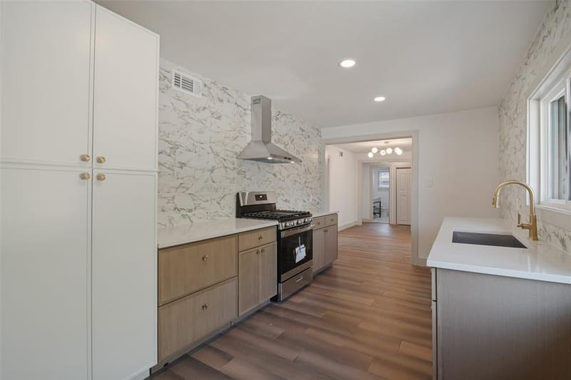 2324 Prichard Lane, Dallas TX 75227 - Photo 11