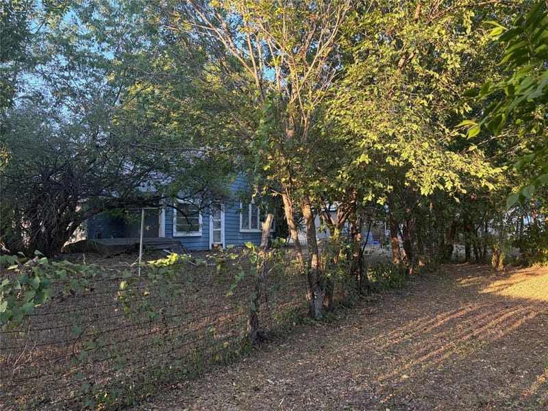 112 E Indiana Avenue, Midlothian TX 76065 - Photo 8