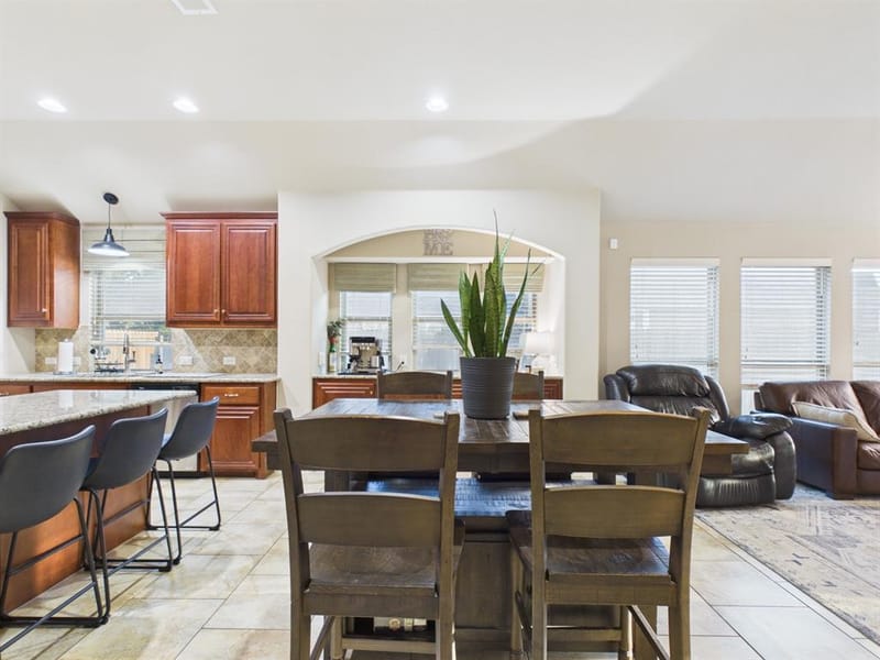 913 Mill Pond Drive, Midlothian TX 76065 - Photo 8