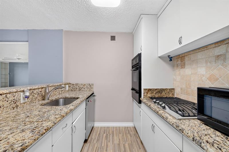 3883 Turtle Creek Boulevard # 1717, Dallas TX 75219 - Photo 8