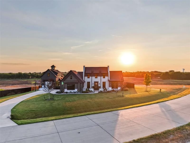 210 Low Bird Lane, Waxahachie TX 75167 - Photo 5