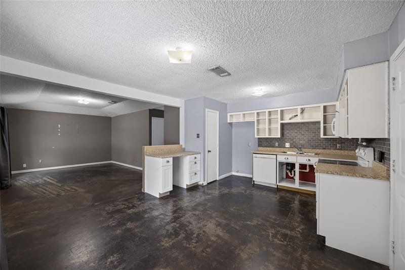 5211 Hideaway Court, Arlington TX 76017 - Photo 8