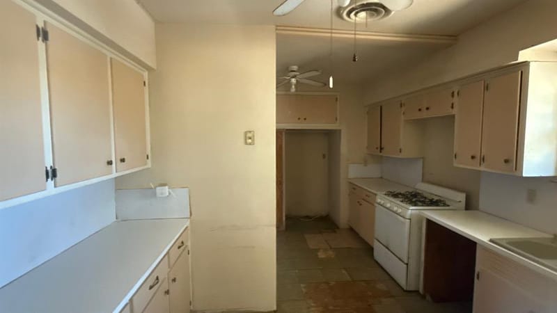 701 N Newark Street, Decatur TX 76234 - Photo 11