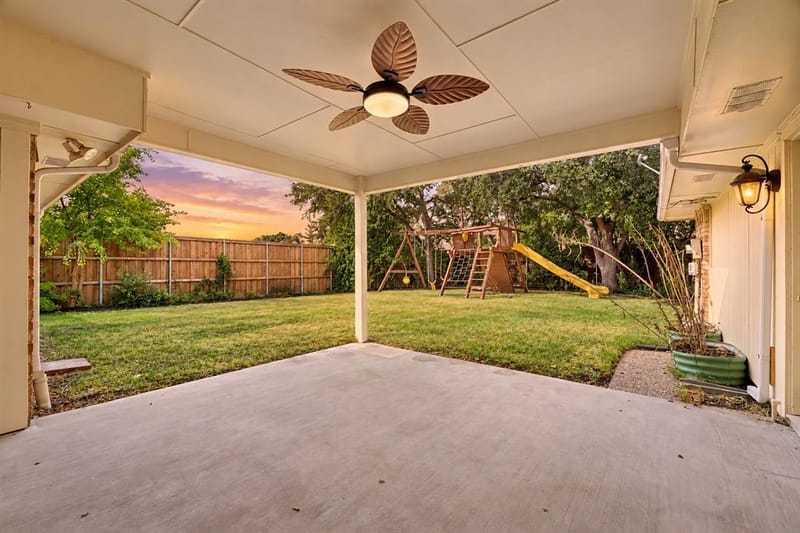 10123 Candlebrook Drive, Dallas TX 75243 - Photo 27