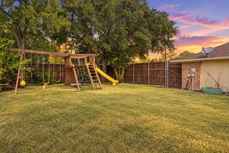 10123 Candlebrook Drive, Dallas TX 75243 - Photo 29