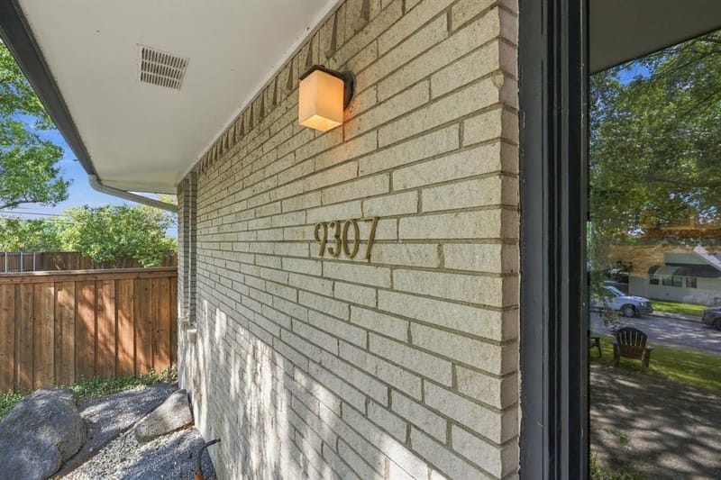 9307 Crestedge Drive, Dallas TX 75238 - Photo 3