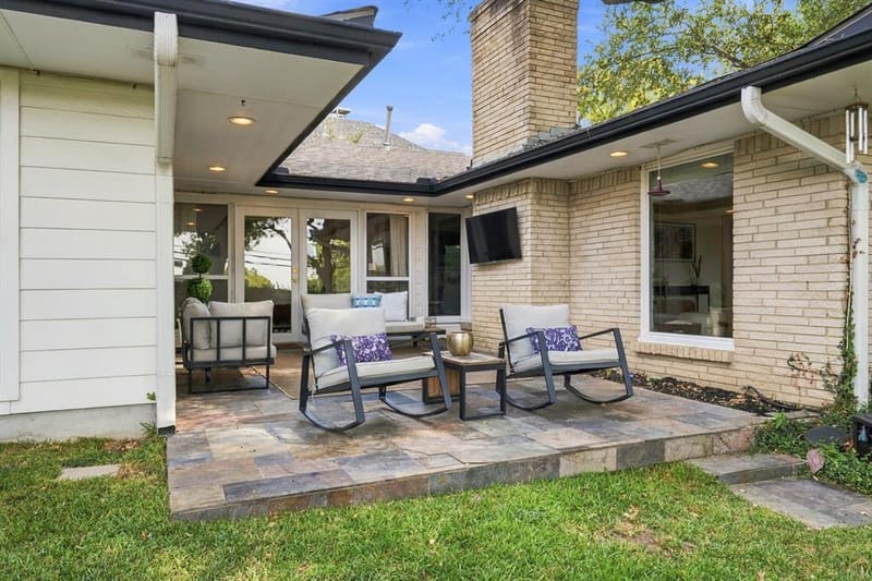 9307 Crestedge Drive, Dallas TX 75238 - Photo 33