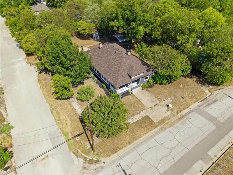 601 Oldham Street, Waxahachie TX 75165 - Photo 31