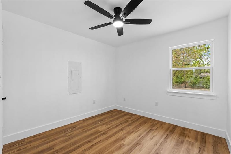 565 alcorn Avenue, Dallas TX 75217 - Photo 22