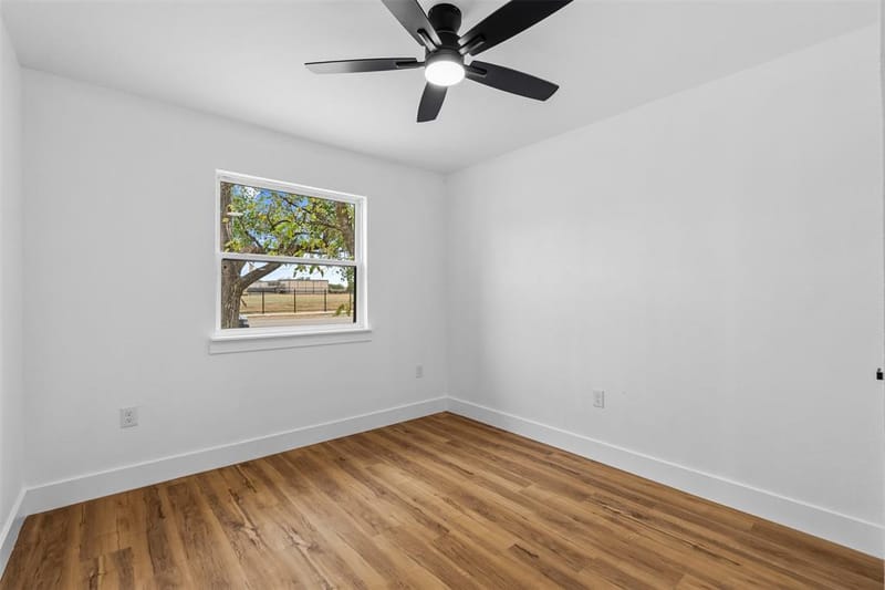 565 alcorn Avenue, Dallas TX 75217 - Photo 24