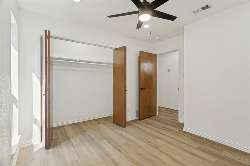 1909 Plymouth Court, Arlington TX 76013 - Photo 27