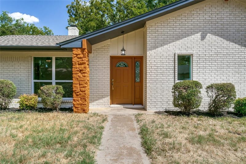 1909 Plymouth Court, Arlington TX 76013 - Photo 5