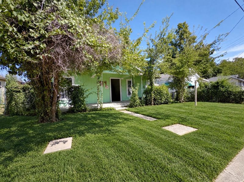 4514 Spring Garden Street, Dallas TX 75215 - Photo 2