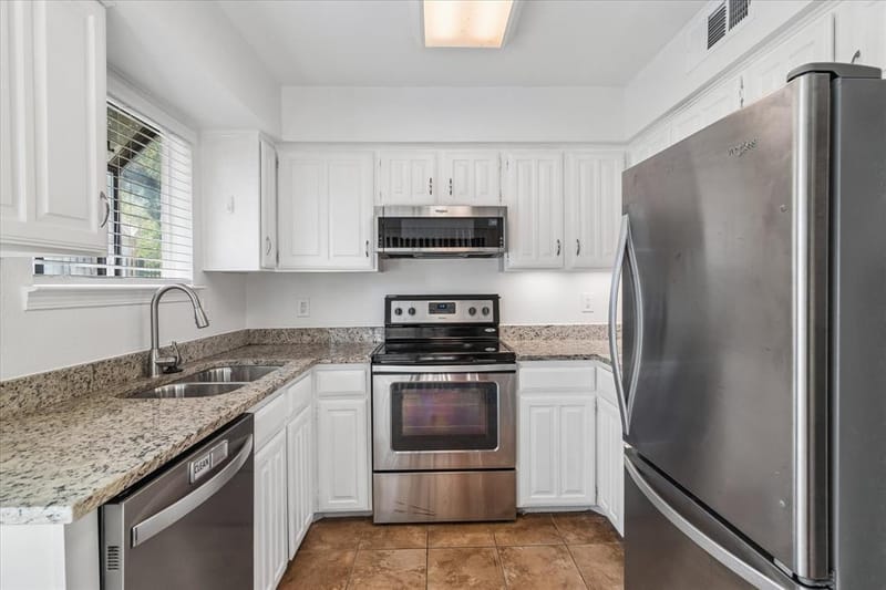 5200 Martel Avenue # 24A, Dallas TX 75206 - Photo 13
